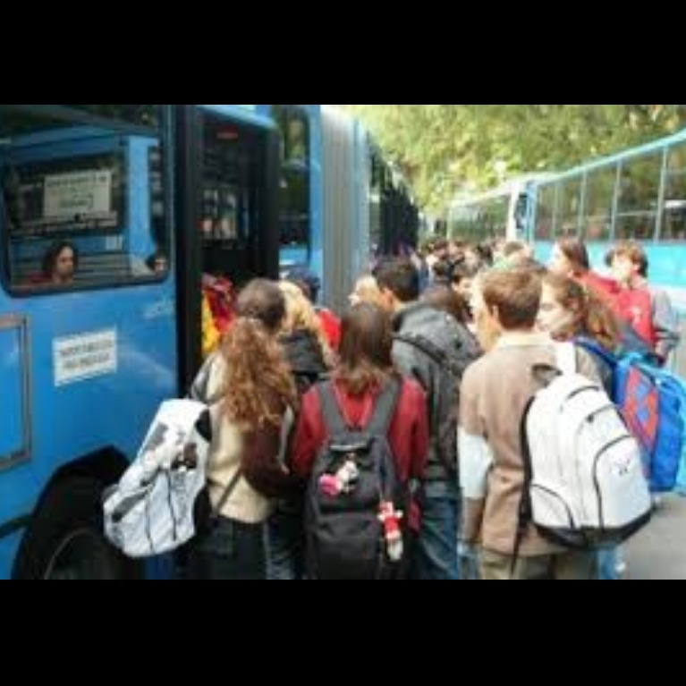 Trasporto extraurbano: Avviso di proroga per la presentazione delle richieste di contributo su abbonamenti a.s. 2017/2018