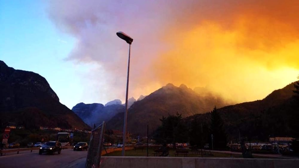 INCENDIO NEI BOSCHI DEL BELLUNESE