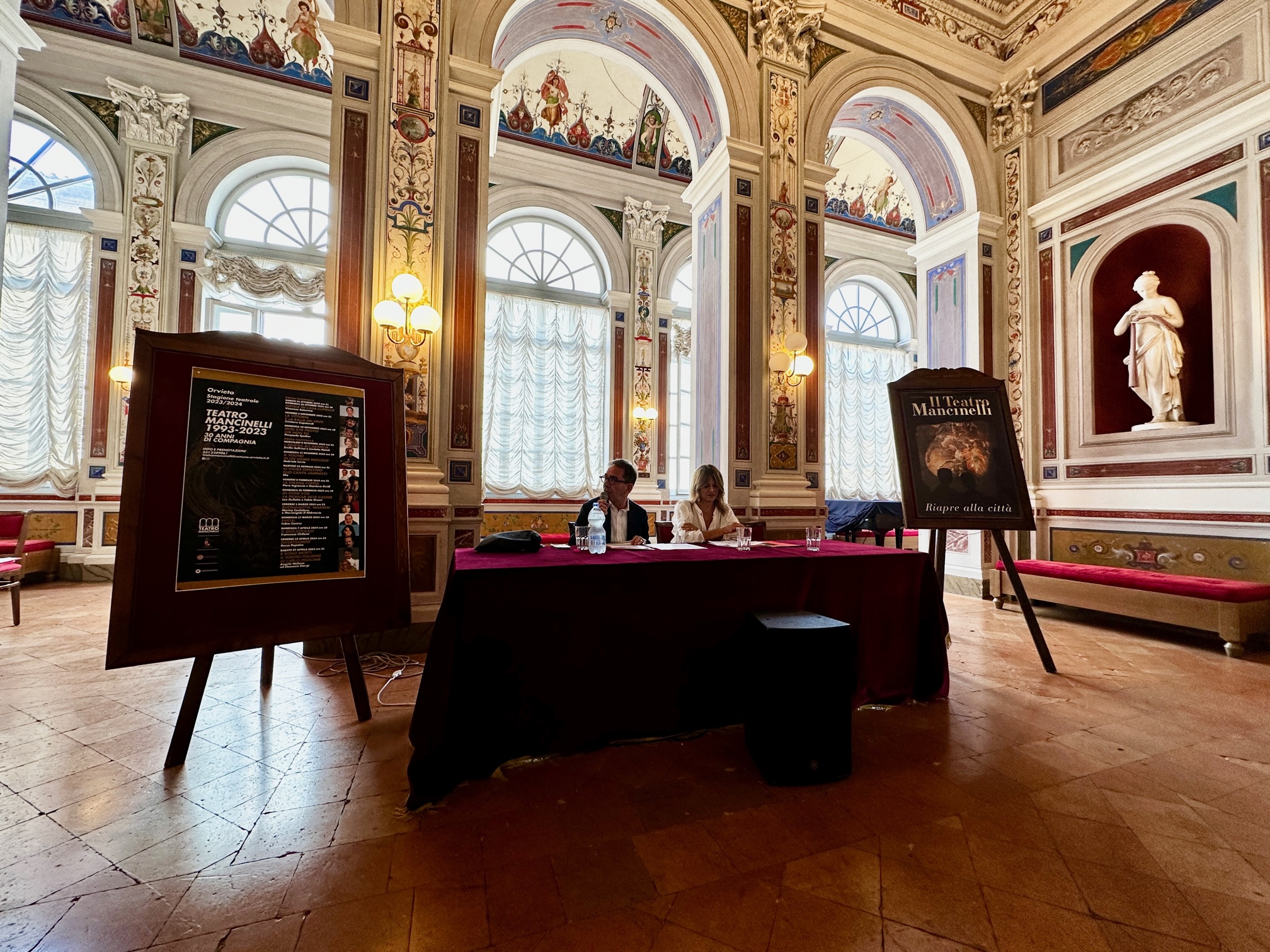 Foto-presentazione-stagione-Teatro-Mancinelli-2023-2024-1