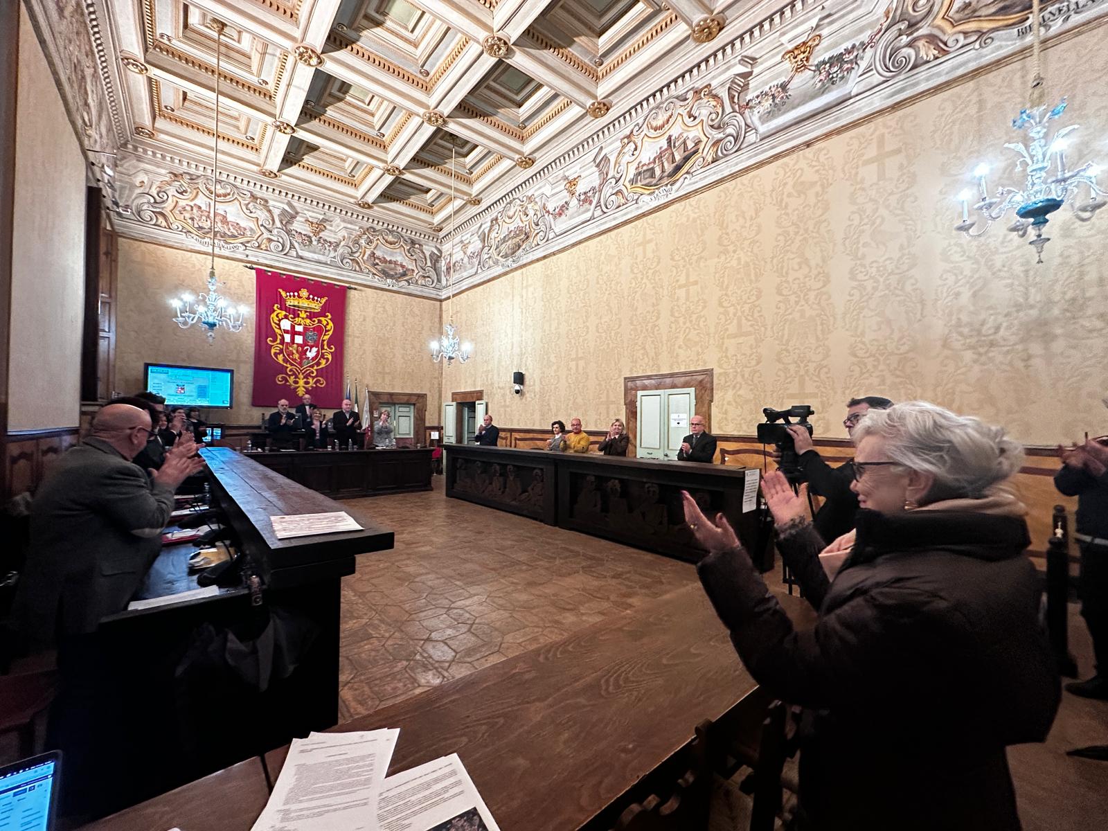 WhatsApp-Image-2025-03-12-at-18.43.08 332