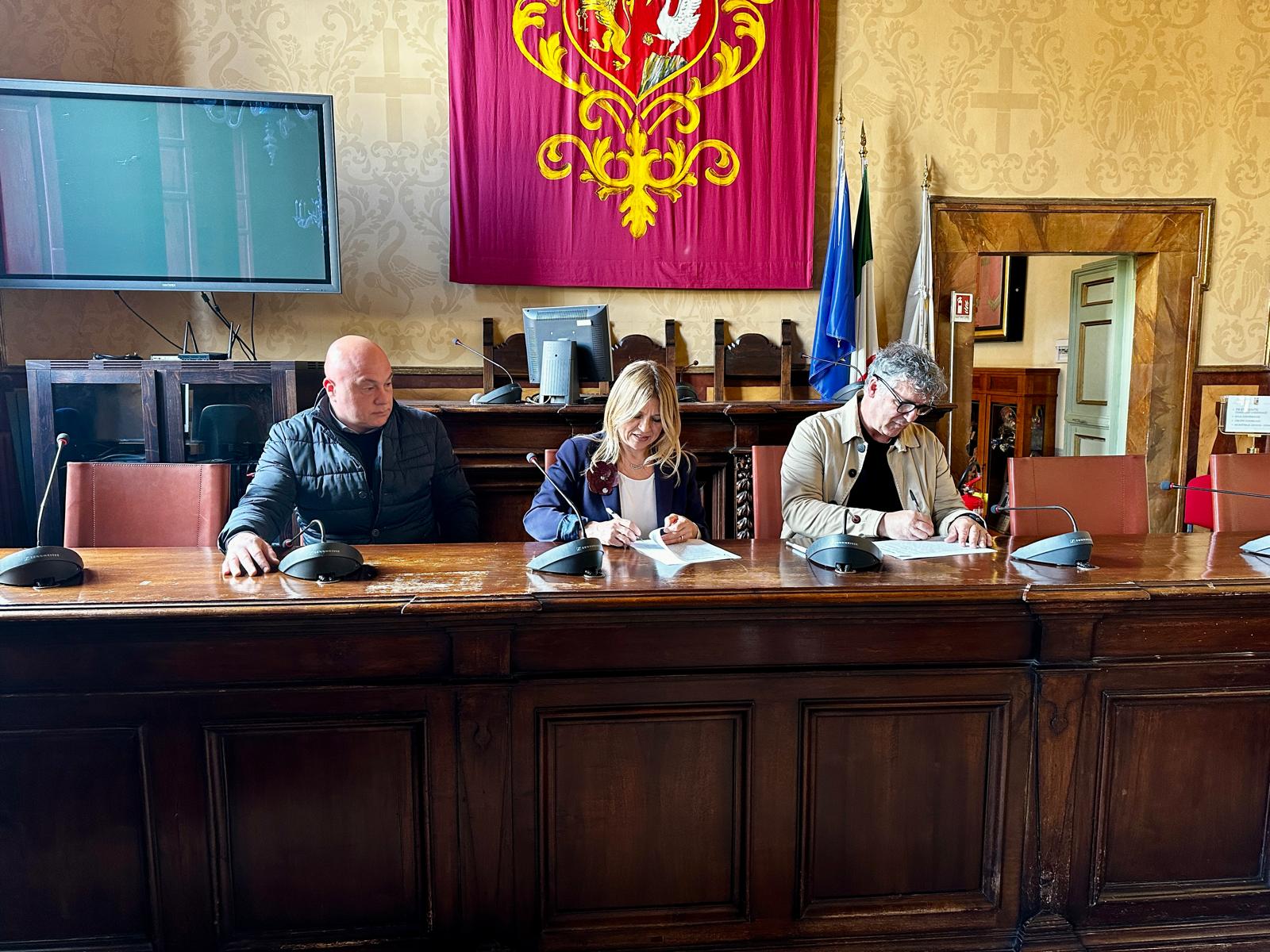 WhatsApp-Image-2025-04-17-at-15.40.41 2947