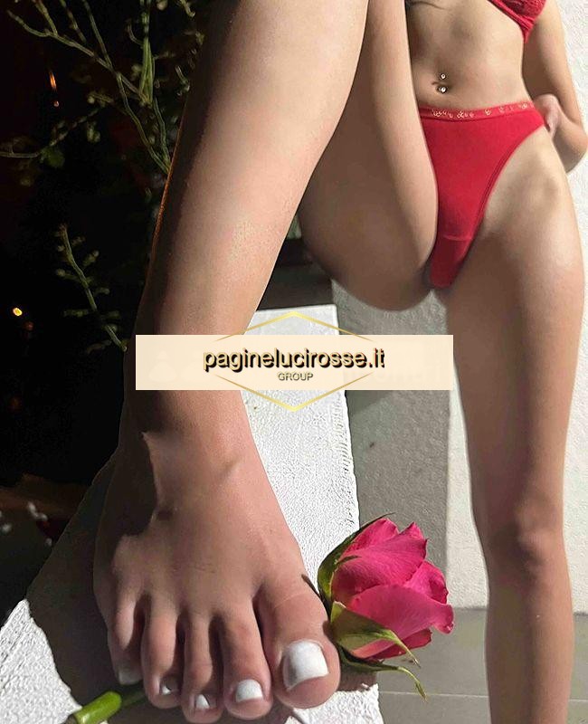 3934607331 - VIA ROMA - Lasciati coccolare da: disponibile ... fresca fresca adoro - Escort Palermo