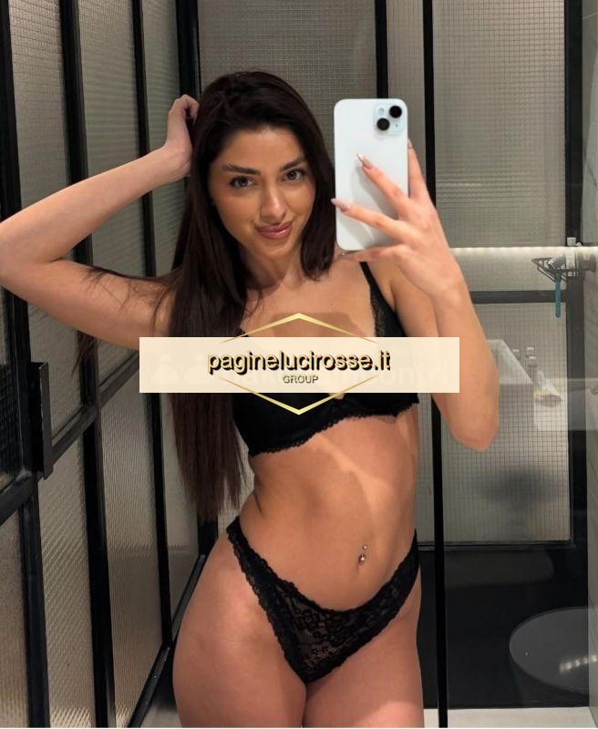 3336757341 - ALBA ADRIATICA - Incontra la sensualità di: se cerchi una persona dolce - Escort Macerata
